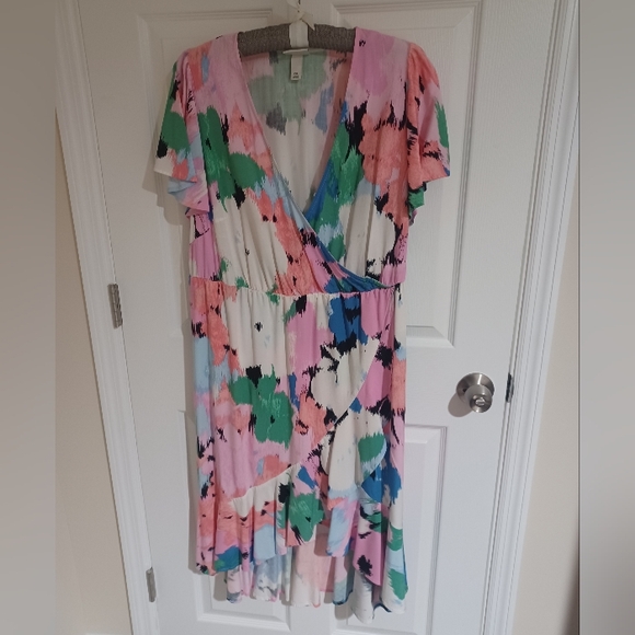 Ava & Viv Dresses & Skirts - Ava & Viv Pastel Abstract Print Dress